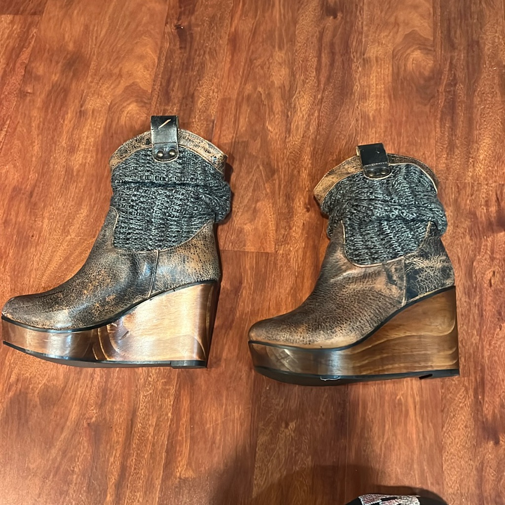 Size 6 Bed Stu Genuine Leather Distressed Motoboho Boots